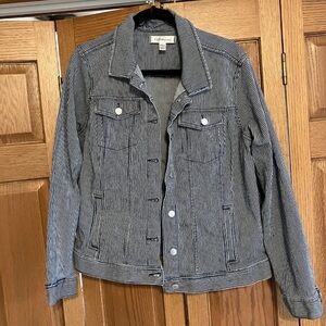 Croft & Barrow Pinstripe Jean Jacket Women's. Size Large